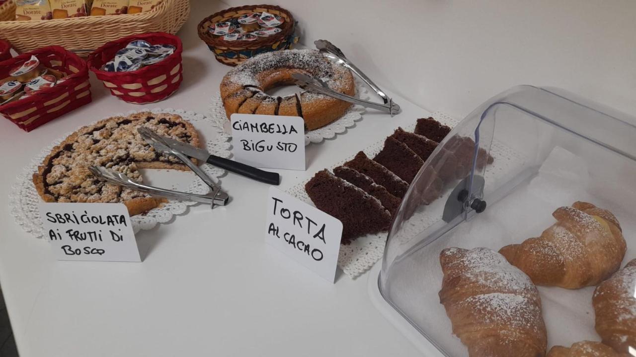 Al Giglio - Affittacamere Cariati Exteriör bild